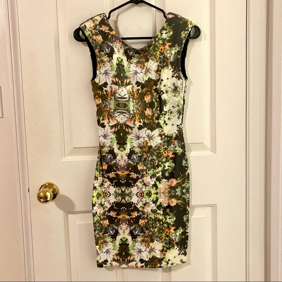 Vero Moda Floral Dress - Picture 1 of 2